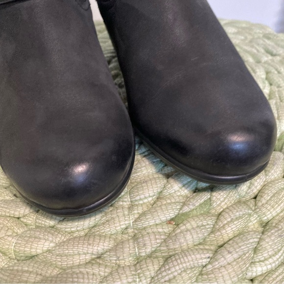 NWOB Ecco Leann Matte Black Buckle Leather Moto Heel Ankle Boots - Picture 4 of 9